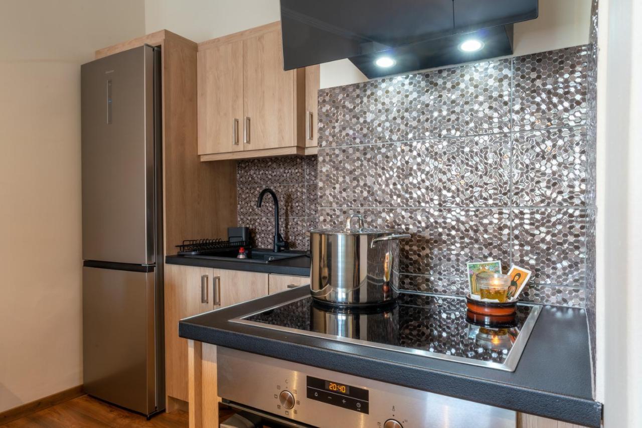 Luxury Apartment Overlooking The Citadel Of Tsakas Athena Bagian luar foto
